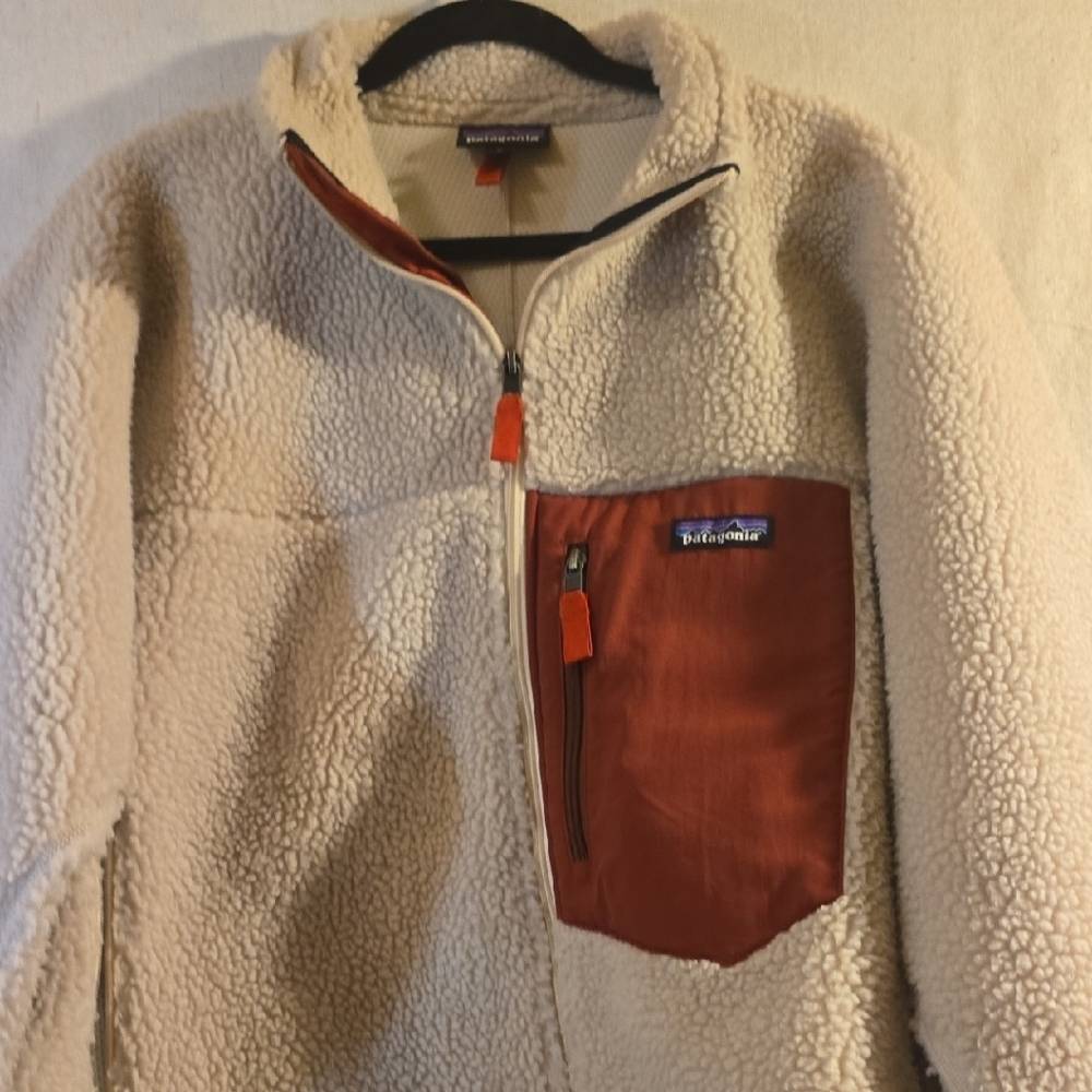 Patagonia Men's Cream and Brown Performance Jacket - Picture 4 of 9